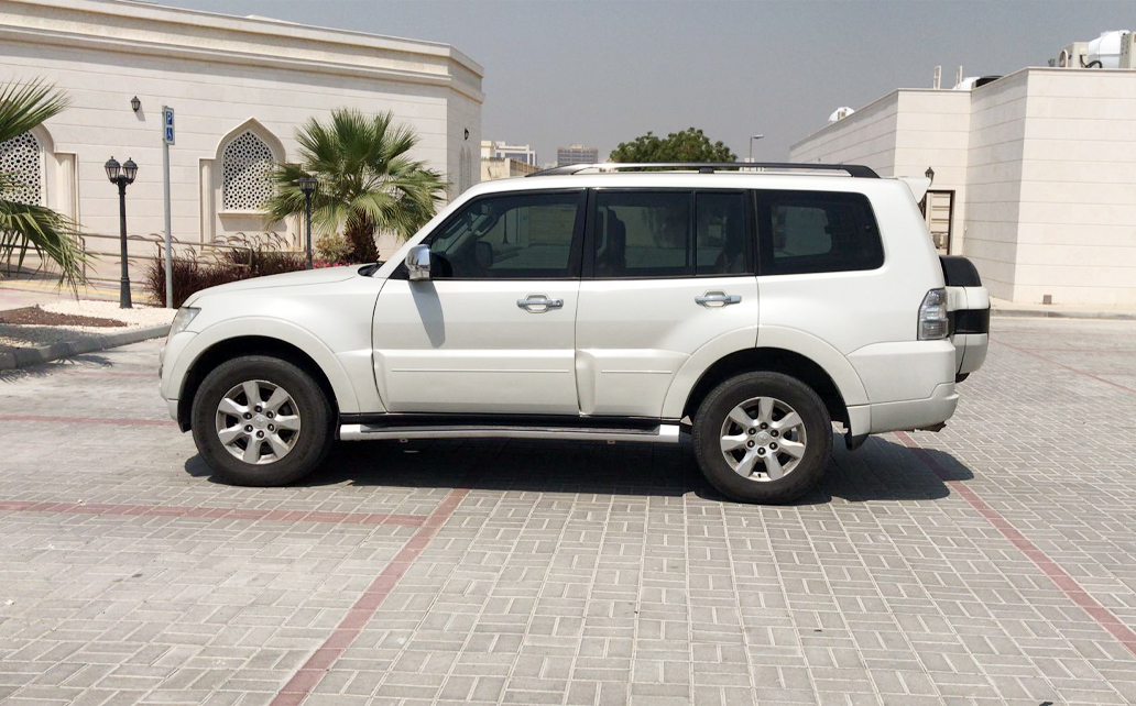 Mitshhubishi Pajero 2017 Silver 7