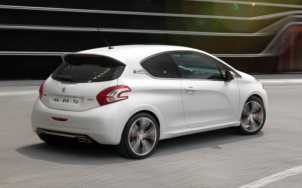 Peugeot 208 4