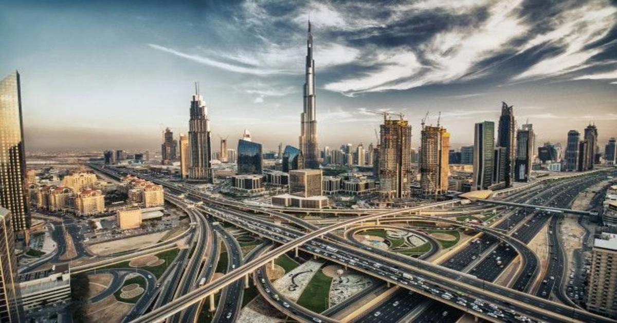 best areas to visit in Dubai by car skyline road view.jpg